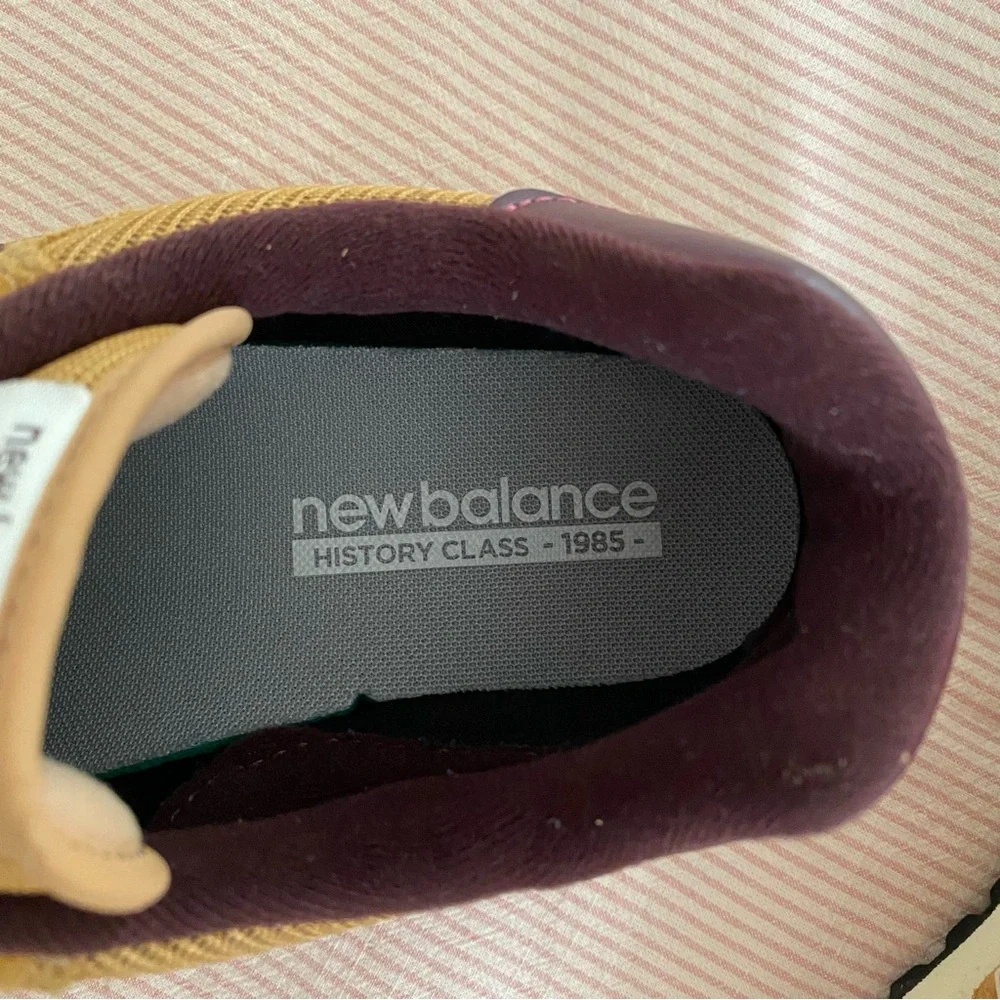 Mens New Balance 574 Classic Sneakers size 10.5 Excellent Condition - Picture 6 of 8